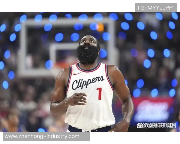 快船与独行侠对决詹姆斯的精彩表现引发球迷热议